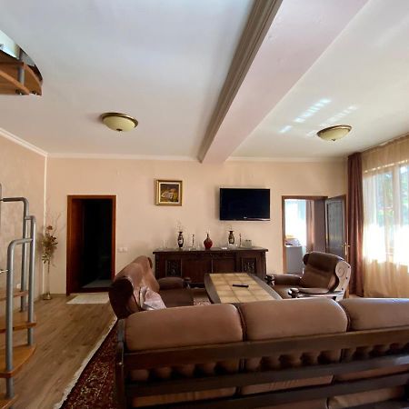 אורדאה Central House מראה חיצוני תמונה